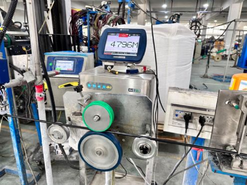 多米诺喷码机能实现光伏线300m的高速喷码